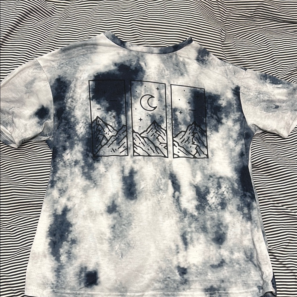 Tie-Dye Graphic T-Shirt with Mountain and Moon Design